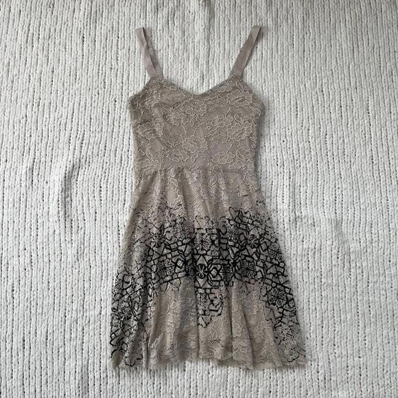 Free People Women’s Tan Dress with Black Accents - Size XS - Picture 2 of 5